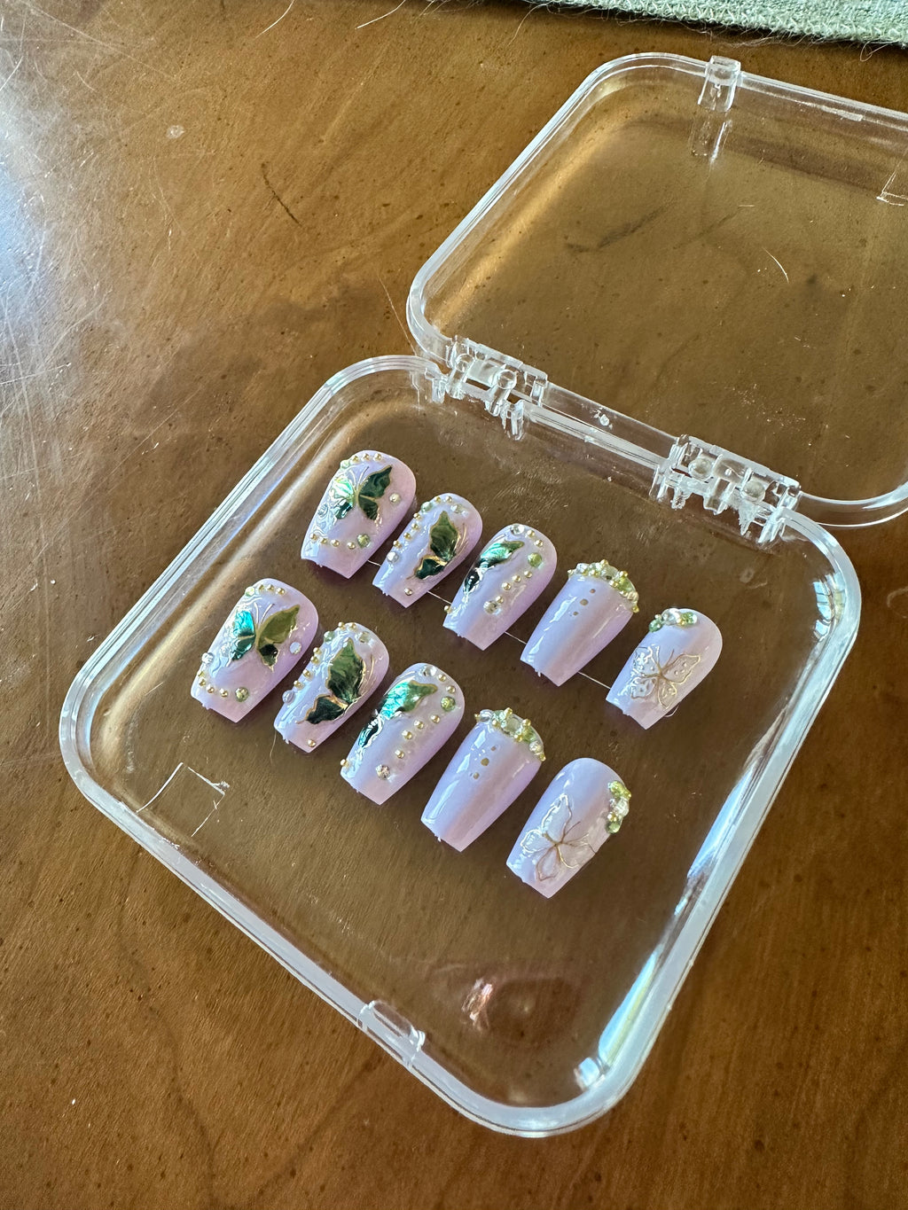 Dolly Nails