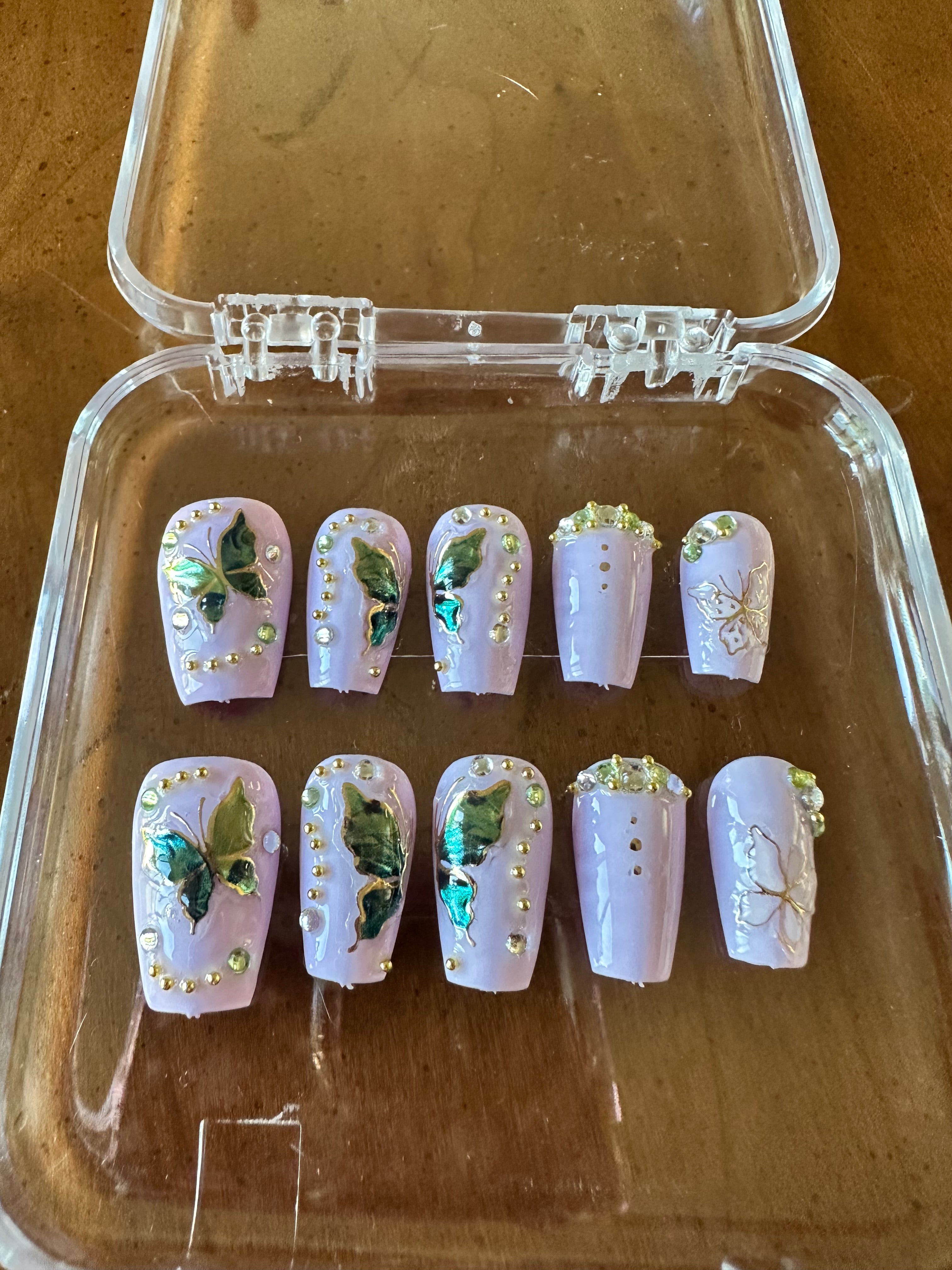 Dolly Nails
